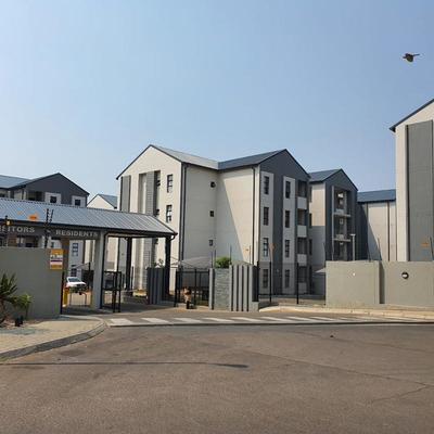 Complex For Rent in Midridge Park, Midrand